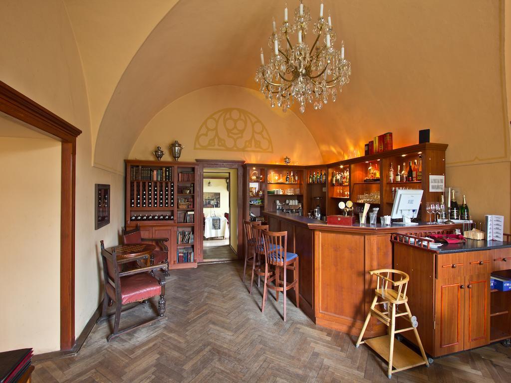 Ea Zamecky Hotel Hrubá Skála Bagian luar foto