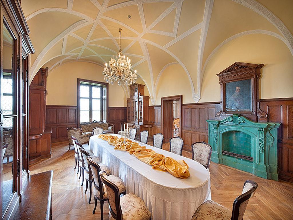 Ea Zamecky Hotel Hrubá Skála Bagian luar foto